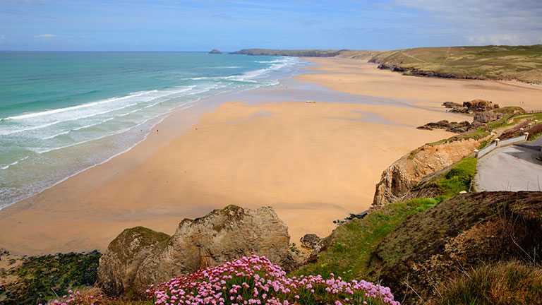 The Longest Beaches in Cornwall - Cornwall is home to many beautiful beach...
