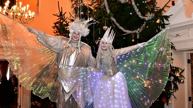 Actors during Mount Edgcumbe Chistmas Fayre: Snow King and Snow Queen