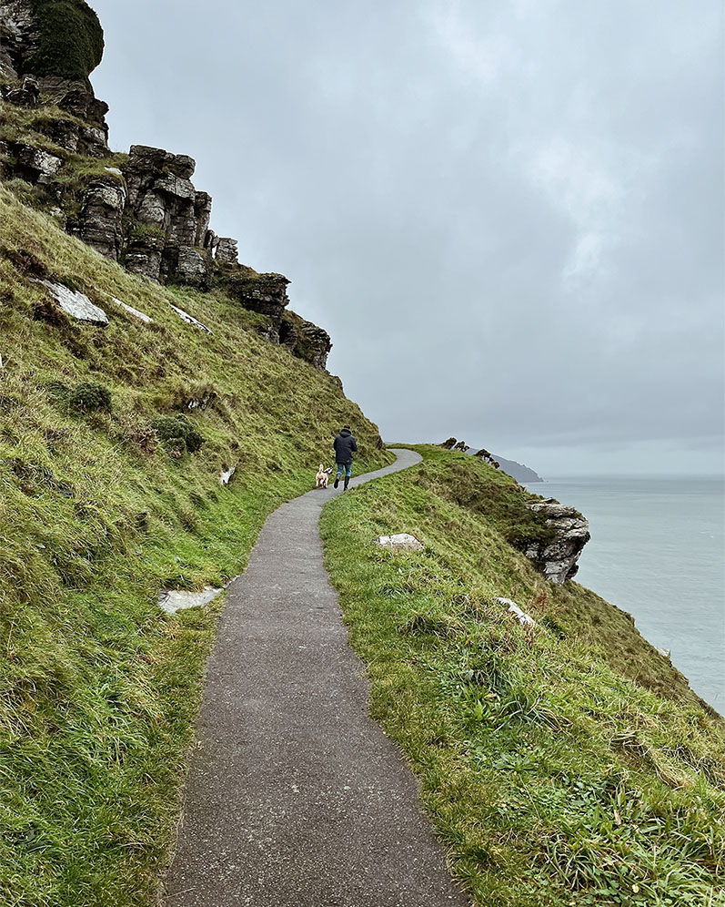 Exploring the South West Coast path and the Valley of Rocks 