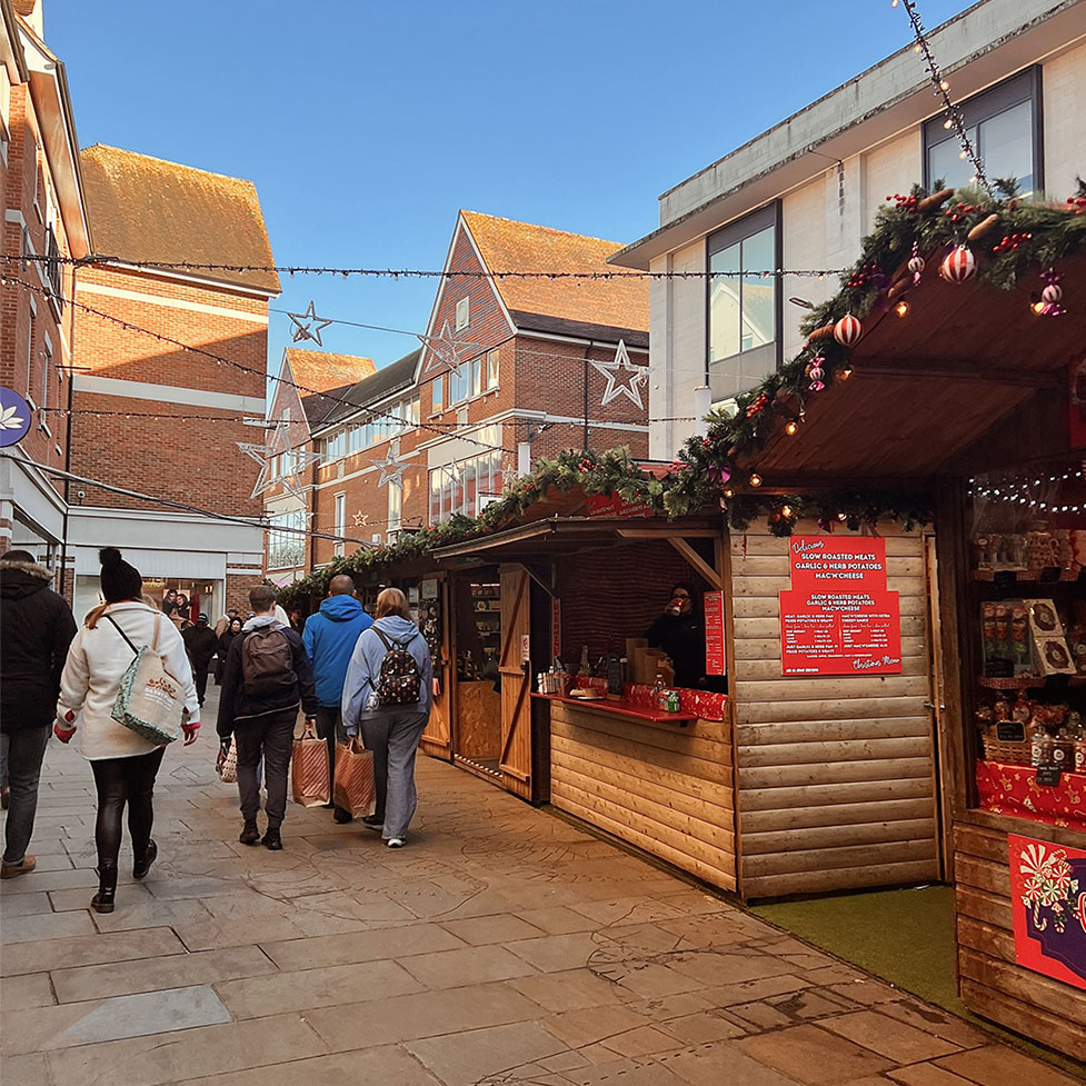 Exploring the Christmas markets in Canterbury 