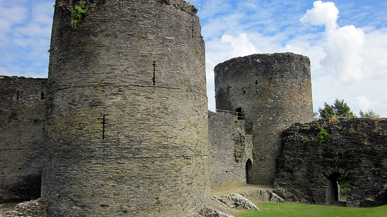 Cilgerran Castle, Pembrokeshire 