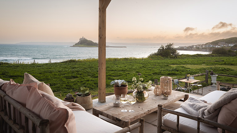 Luxury Retreats for Spring Sojourns