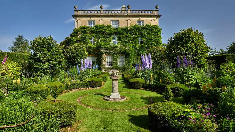 The incredible gardens and lawns of Highgrove House in the Cotswolds
