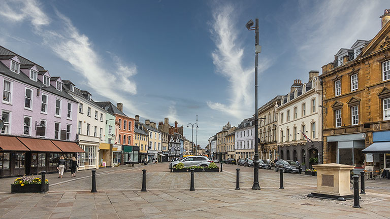 The picturesque town square of Cirencester