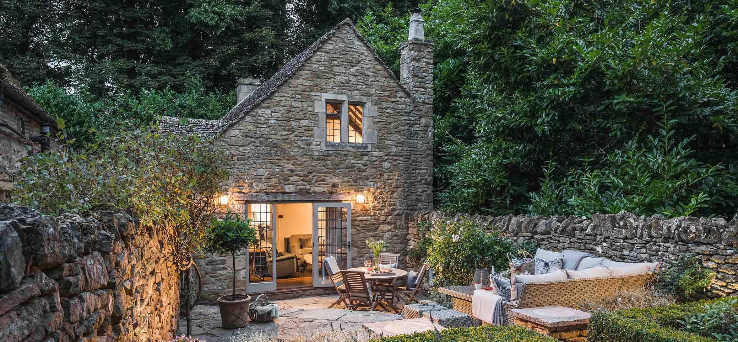 This exquisite Cotswold cottage offers a hidden away escape deep in the countryside @Shepherds Cottage