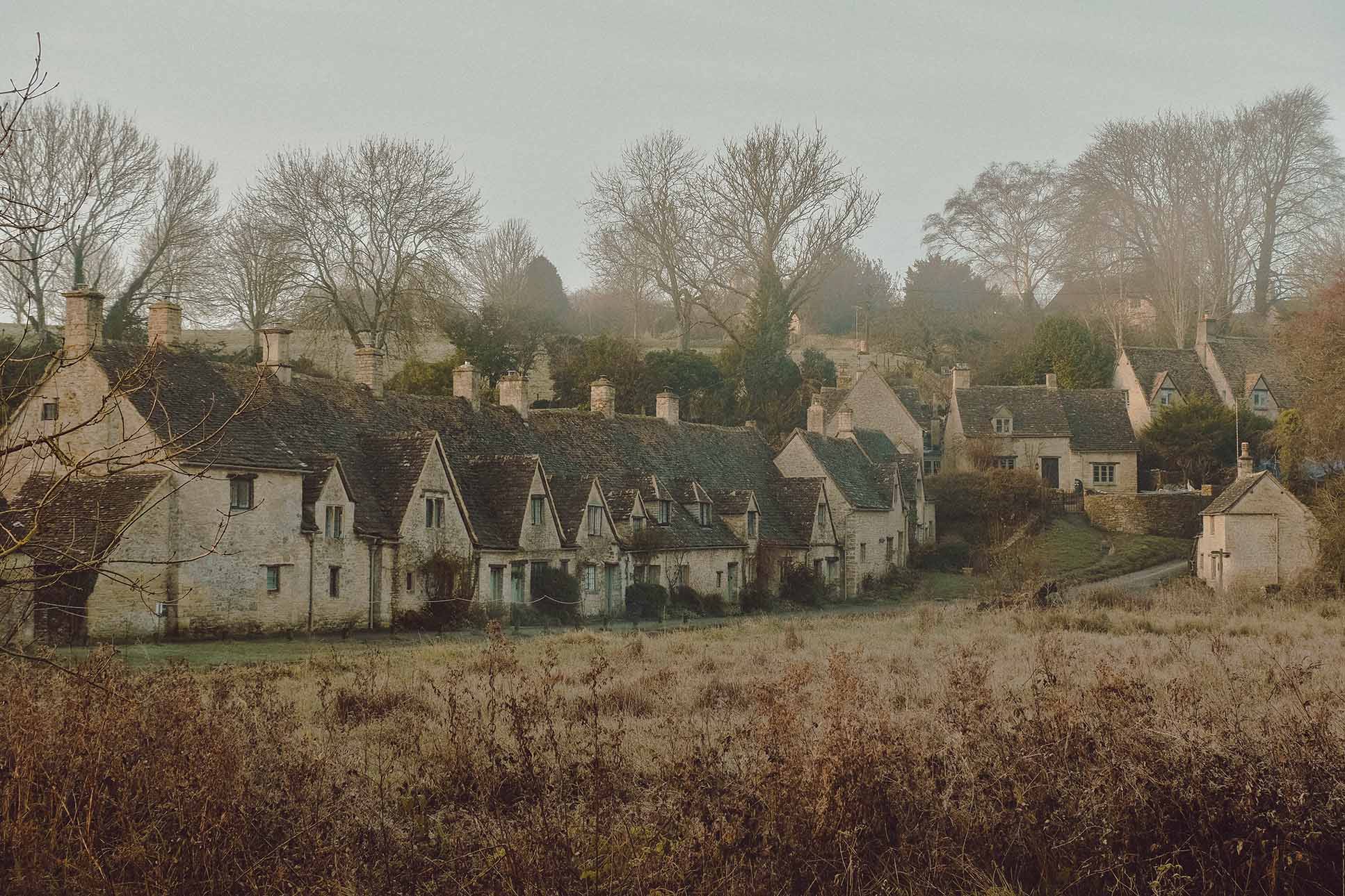9 Enchanting English Country Cottages to Fall in Love With